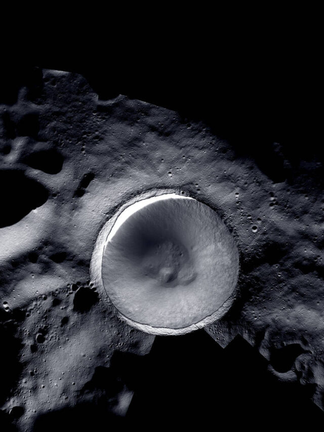 cropped-shadowcam_shackleton_crater_mosaic_072823-1.jpg